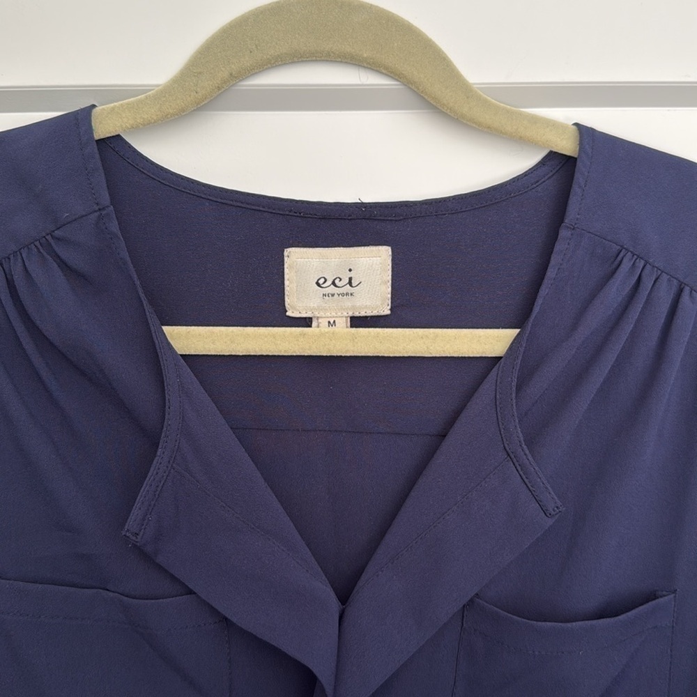 Navy blue blouse​​​​​​ - Picture 2 of 2